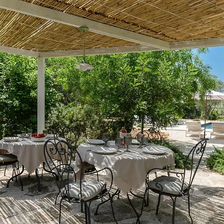 Trullo Kalliste' By Wonderful Italy *