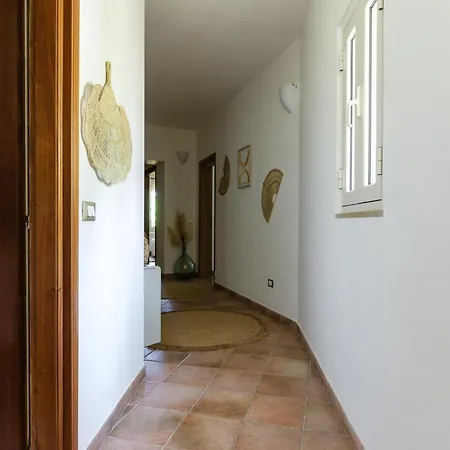 Trullo Kalliste' By Wonderful Italy * Челье-Мессапика